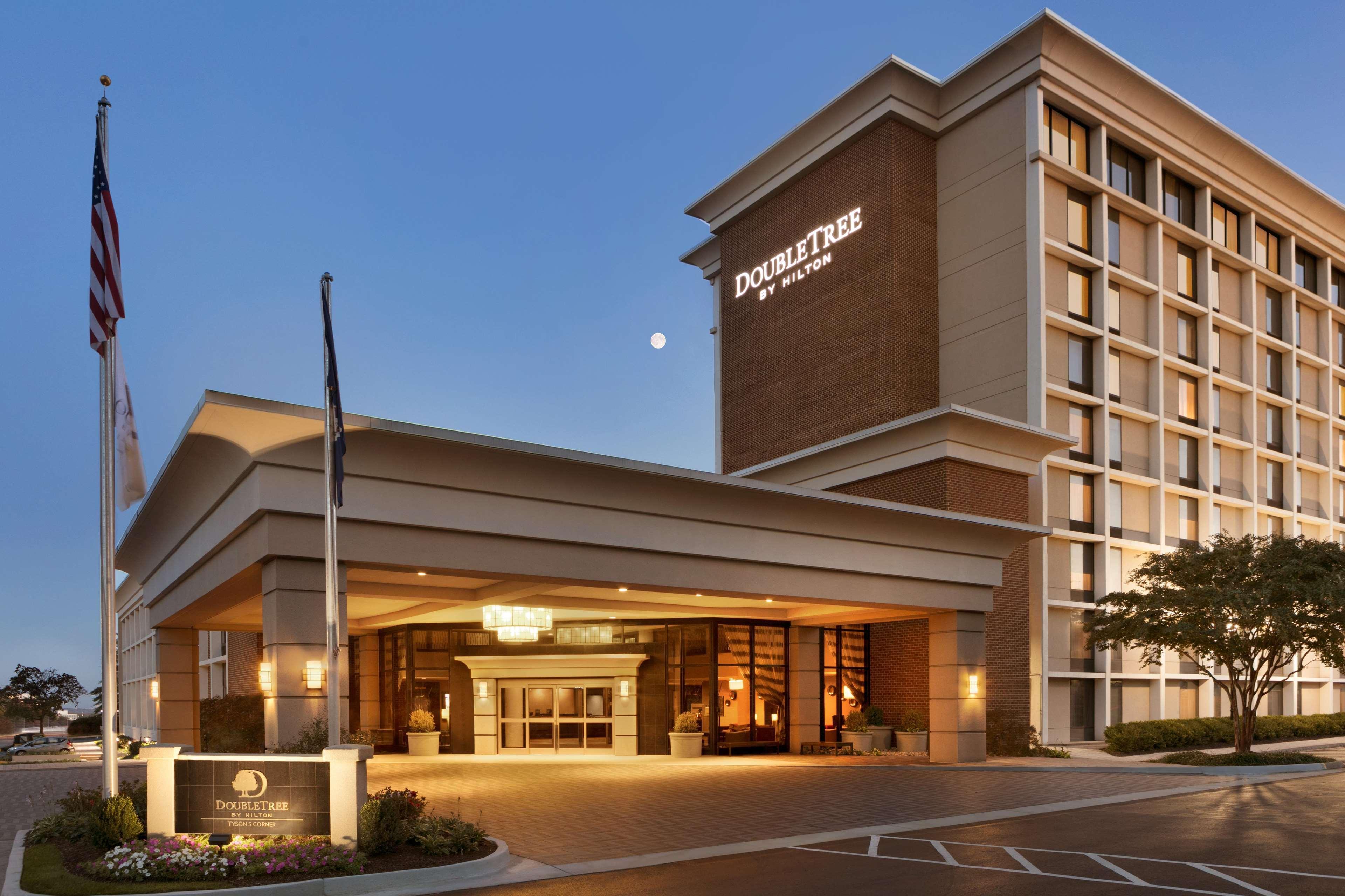 Doubletree By Hilton Mclean Tysons Hotel Tysons Corner Eksteriør billede