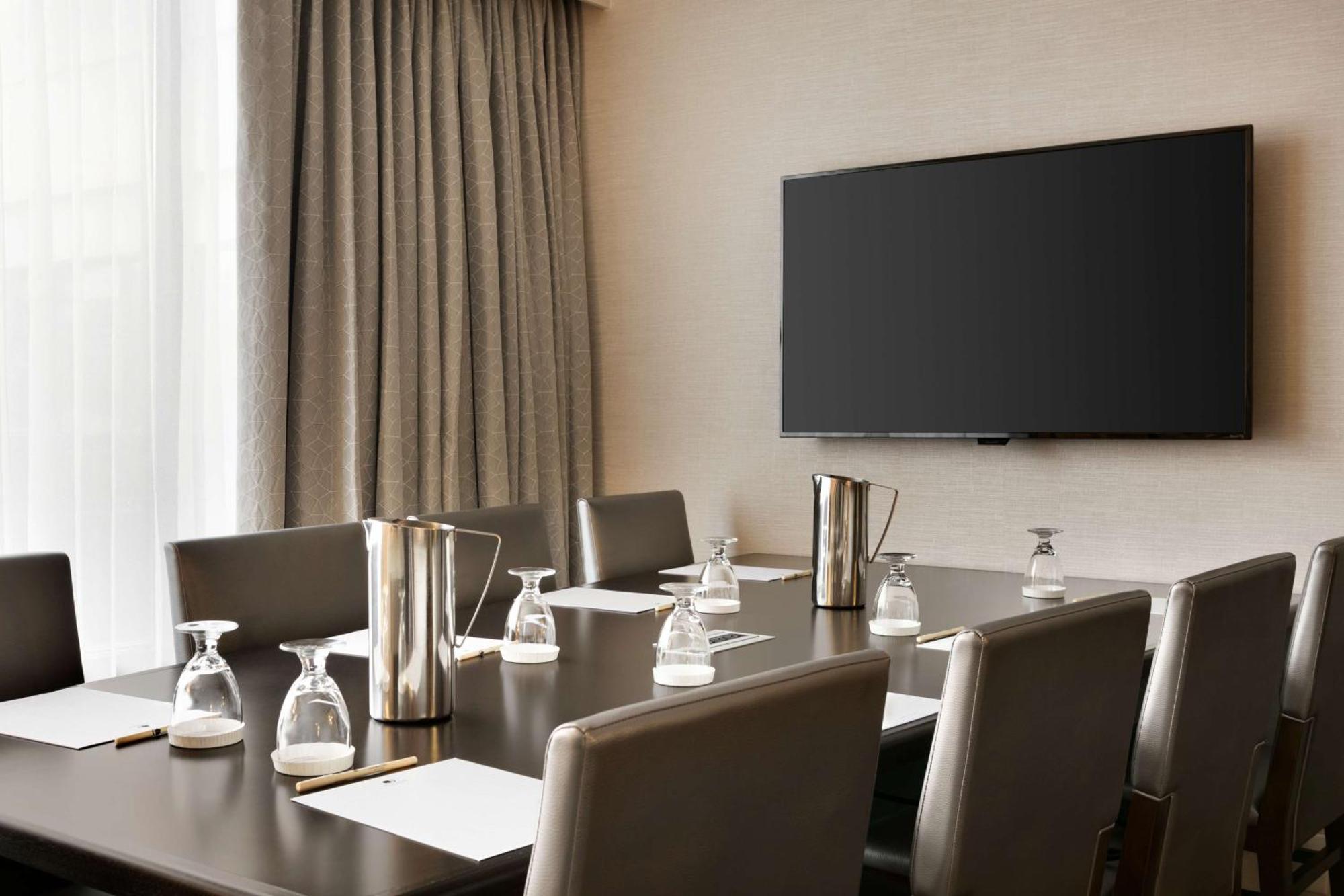 Doubletree By Hilton Mclean Tysons Hotel Tysons Corner Eksteriør billede