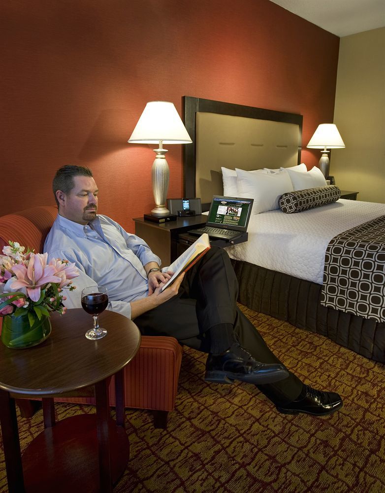 Doubletree By Hilton Mclean Tysons Hotel Tysons Corner Værelse billede